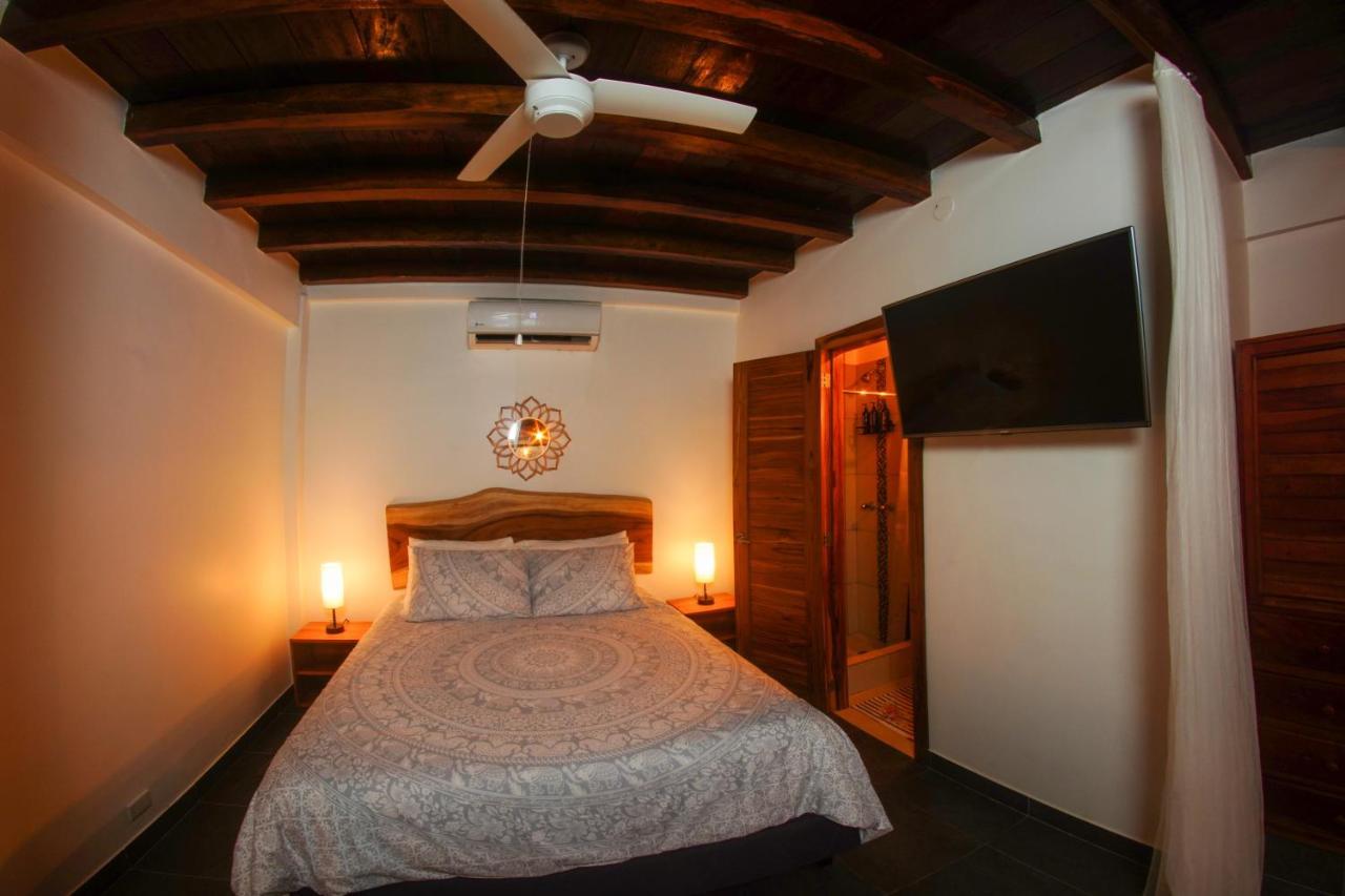 Hotel Tres Palmas Montañita Esterno foto